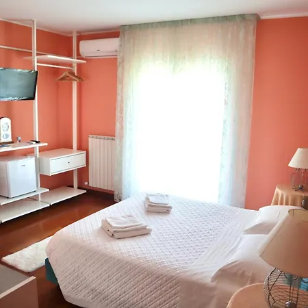 Gialla Guest house *